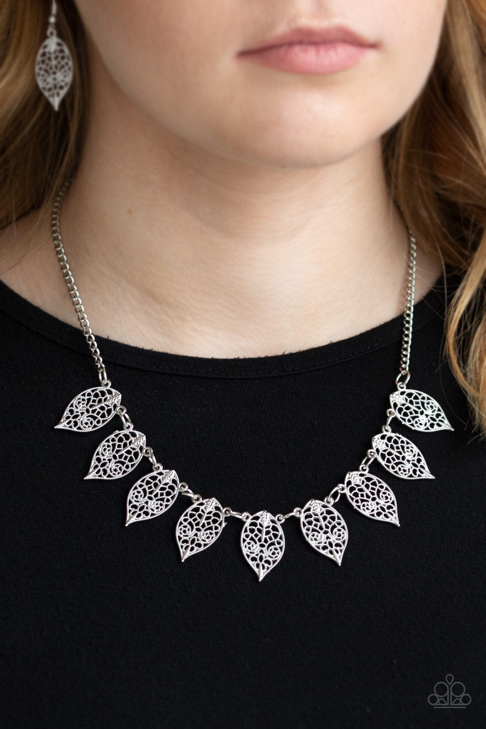 Paparazzi ~ Leafy Lagoon ~ Silver Necklace Set