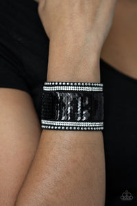 Paparazzi ~ MERMAIDS Have More Fun ~ Pink/Black Reversible Sequins Wrap Bracelet