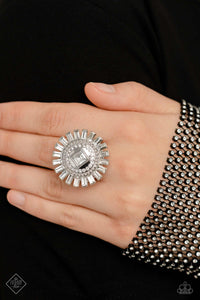 Paparazzi ~ Magnificent Musings ~ Fashion Fix Complete Trend Blend ~ White Necklace Set