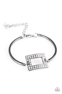 Paparazzi ~ Main Street Metro ~ Black/Gunmetal Bracelet