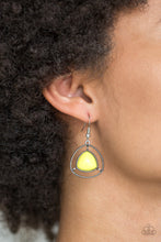 Load image into Gallery viewer, Paparazzi ~ Make A Point ~ Yellow Necklace Set