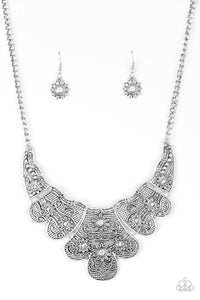 Paparazzi ~ Mess With The Bull ~ Rose Gold Necklace Set