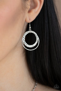 Paparazzi ~ Metro Eclipse ~ Silver Necklace Set