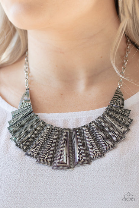 Paparazzi ~ Metro Mane ~ Silver Necklace Set