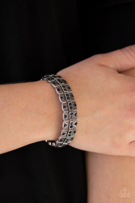 Paparazzi ~ Modern Magnificence ~ Black Bracelet