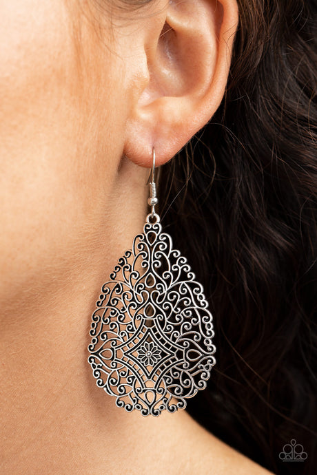 Paparazzi ~ Napa Valley Vintage ~ Silver Earrings