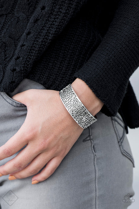 Paparazzi ~ Nature Mode ~ Silver Cuff Bracelet (Fashion Fix Exclusive)