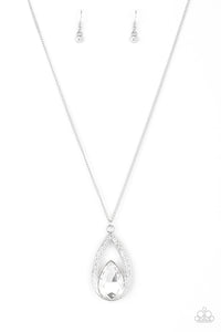 Paparazzi ~ Notorious Noble ~ Silver Necklace Set