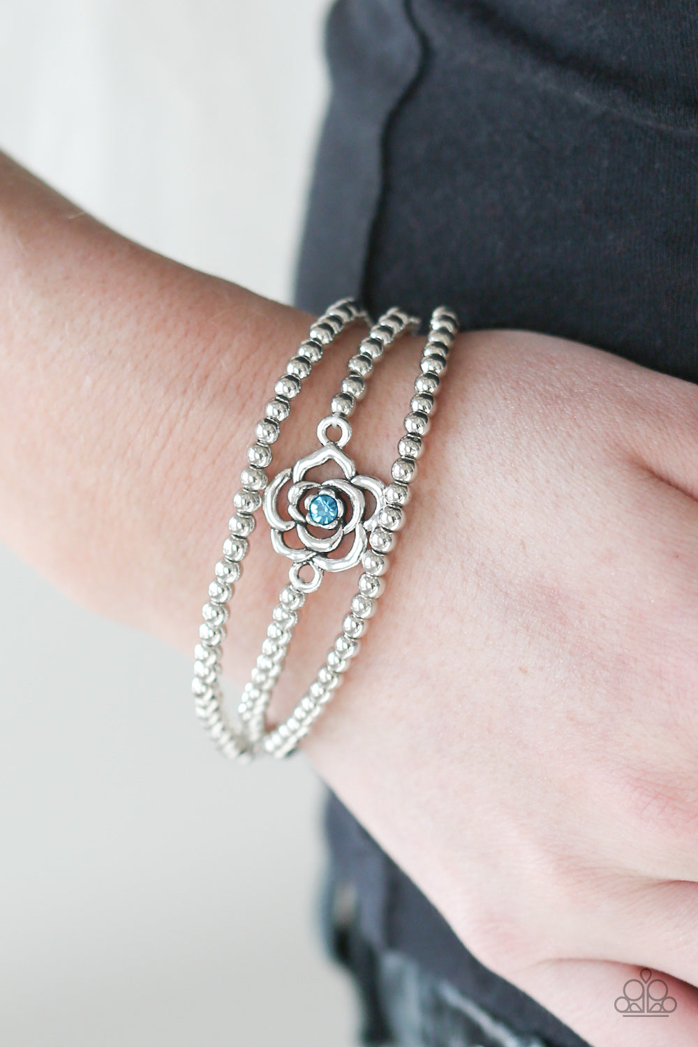 Paparazzi ~ Perennial Princess ~ Blue Bracelet