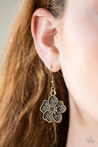 Paparazzi ~ Petunia Paradise ~ Brass Necklace Set