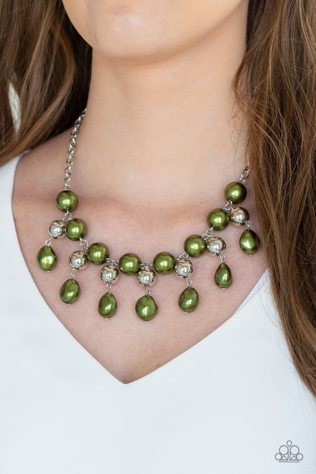 Paparazzi ~ Queen Of The Gala ~ Green Pearl Necklace Set