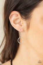 Load image into Gallery viewer, Paparazzi ~ RING to Reason ~ Black Necklace Set