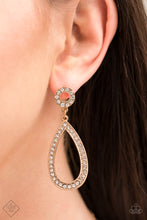 Load image into Gallery viewer, Paparazzi ~ Fiercely 5th Avenue – Fashion Fix Complete Trend Blend ~ Gold Necklace Set