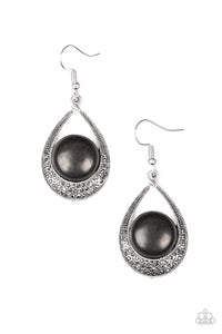 Paparazzi ~ Richly Rio Rancho ~ Black Earrings