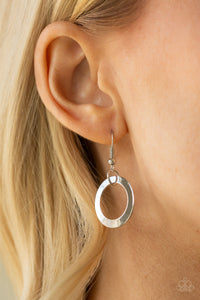 Paparazzi ~ Ringing In The Bling ~ Silver Necklace Set