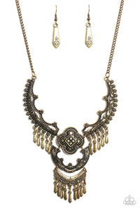 Paparazzi ~ Rogue Vogue ~ Brass Necklace Set