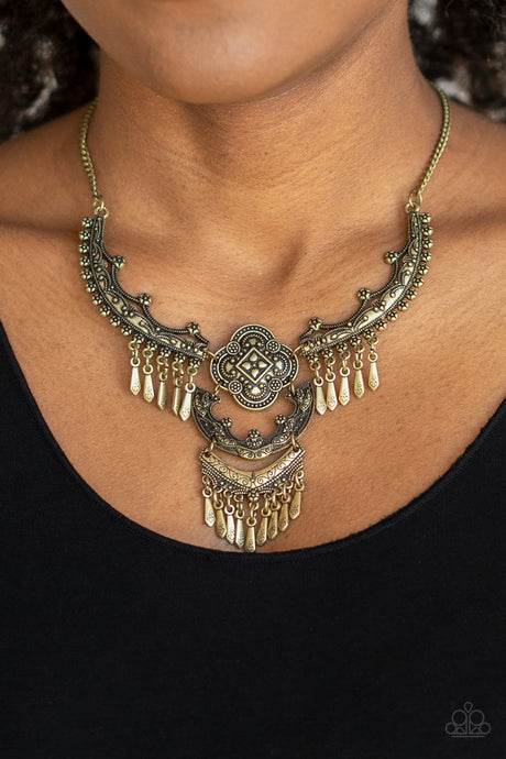Paparazzi ~ Rogue Vogue ~ Brass Necklace Set