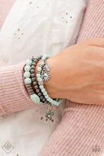 Load image into Gallery viewer, Paparazzi ~ Simply Santa Fe ~ Fashion Fix Complete Trend Blend ~ Blue Necklace Set