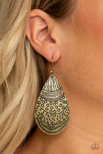Load image into Gallery viewer, Paparazzi ~ Safari Splash ~ Brass Earrings