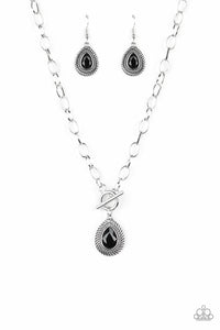 Paparazzi ~ Sheen Queen ~ Black Toggle Necklace Set