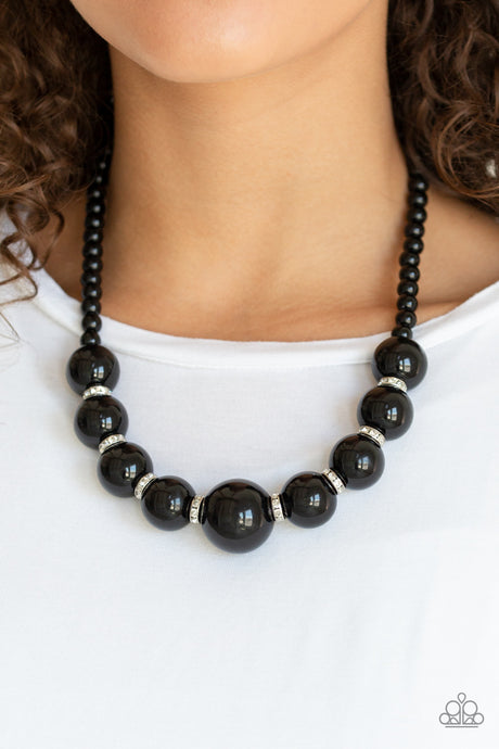 Paparazzi ~ SoHo Socialite ~ Black Necklace Set