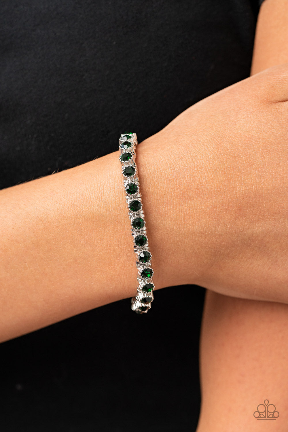 Paparazzi ~ Starry Social ~ Green Bracelet