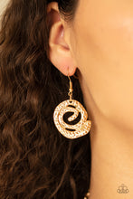 Load image into Gallery viewer, Paparazzi ~ Statement Swirl ~ Gold Necklace Set