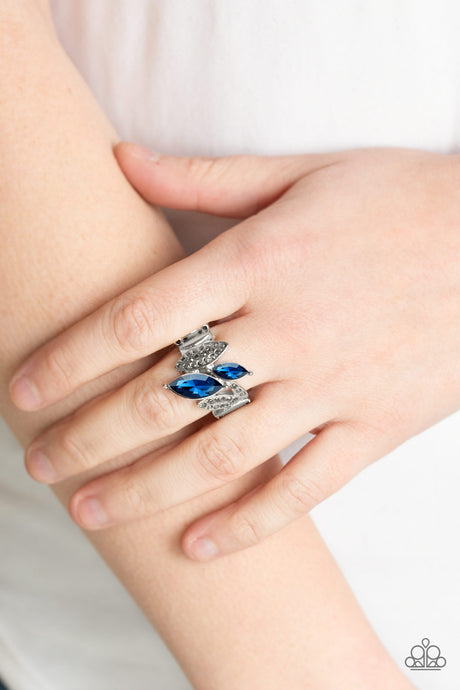 Paparazzi - Stay Sassy - Blue Ring with Stretchy Band