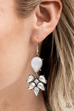 Load image into Gallery viewer, Paparazzi ~ Sunset Sightings ~ Complete Trend Blend ~ White Necklace Set