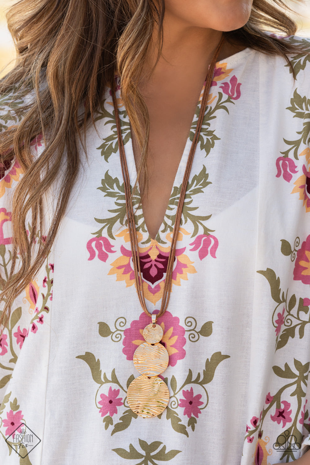 Paparazzi ~ Circulating Shimmer ~ Gold Necklace Set (Fashion Fix Exclusive)