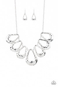 Paparazzi ~ Teardrop Envy ~ Gold Necklace Set