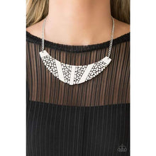 Load image into Gallery viewer, Paparazzi ~ Terra Trailbreaker ~ Silver Necklace Set