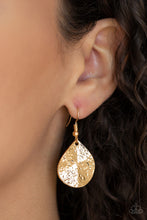 Load image into Gallery viewer, Paparazzi ~ Texture Storm ~ Gold Necklace Set