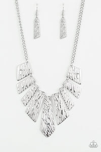 Paparazzi ~ Texture Tigress  ~ Silver Necklace Set
