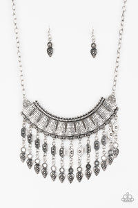 Paparazzi ~ The Desert Is Calling ~ Silver Necklace Set