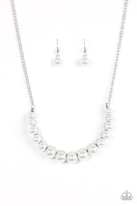 Paparazzi ~ The FASHION Show Must Go On! ~ White Pearl Necklace Set