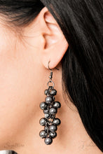 Load image into Gallery viewer, Paparazzi ~ &quot;The Kellyshea&quot; ~ ZI Collection ~ Gunmetal Necklace Set