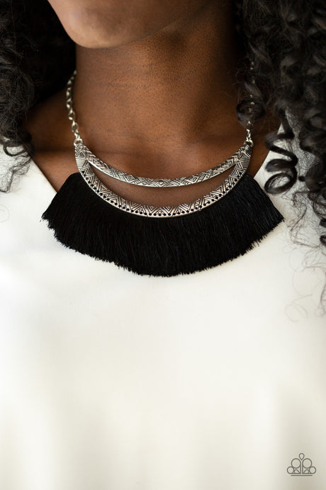 Paparazzi ~ The MANE Event ~ Black Necklace Set