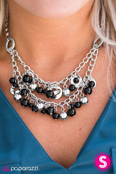 Paparazzi - The Matchmaker - Black Necklace Set