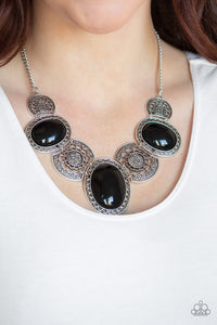 Paparazzi ~ The Medallion-aire ~ Black Necklace Set