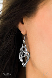 Paparazzi ~ "The Michelle" ~ ZI Signature Series ~ Silver Necklace Set