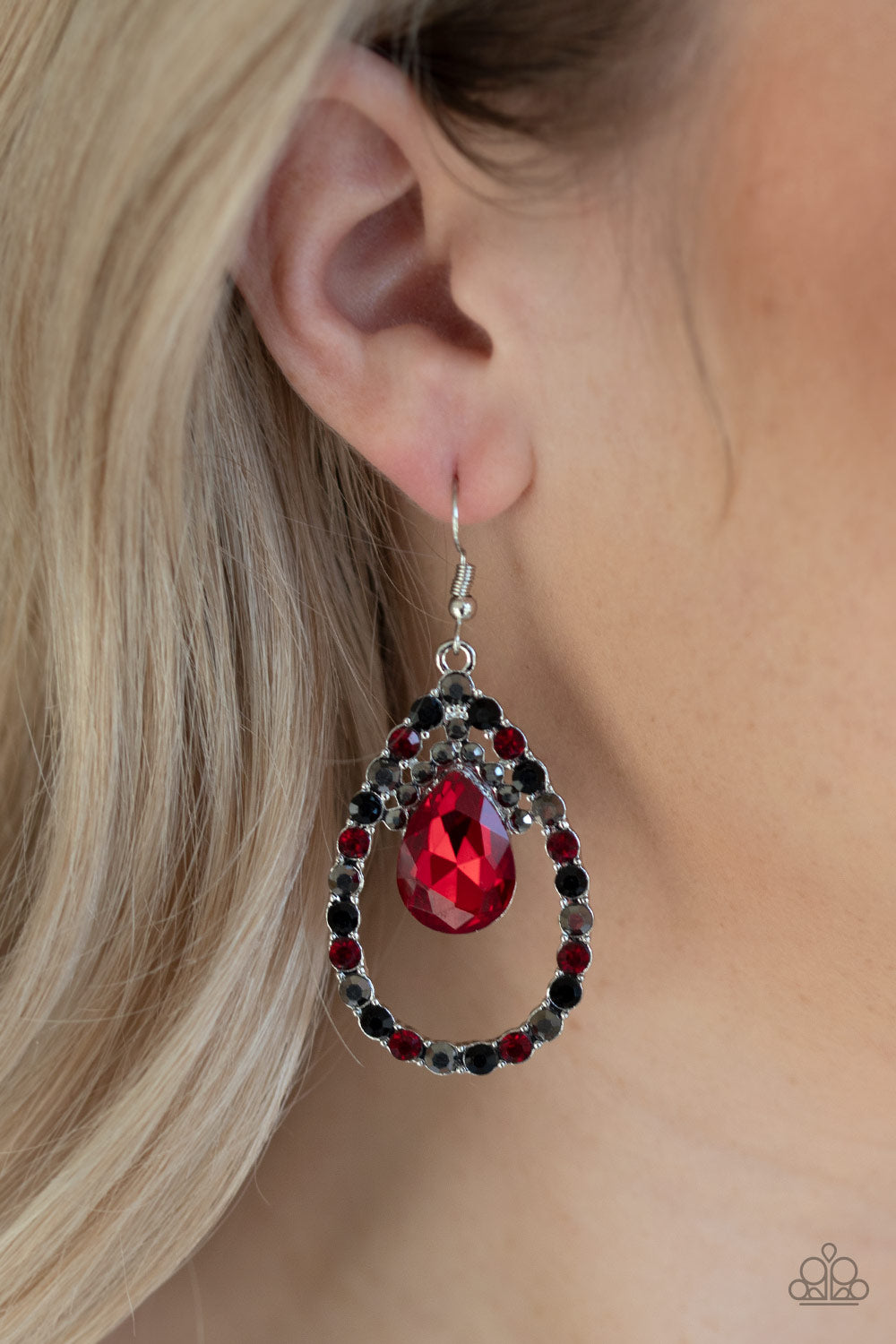 Paparazzi ~ Trendsetting Twinkle ~ Multi Earrings