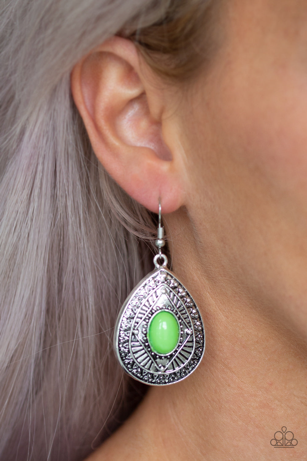 Paparazzi ~ Tropical Topography ~ Green Earrings