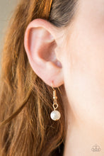 Load image into Gallery viewer, Paparazzi ~ Uniquely Uptown ~ Gold Necklace Set