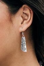 Load image into Gallery viewer, Paparazzi ~ Untamed ~ Silver Necklace Set