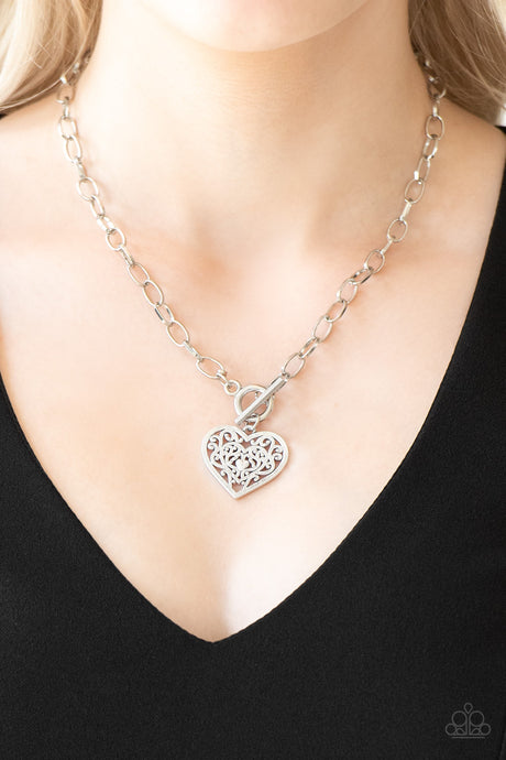 Paparazzi ~ Victorian Romance ~ Silver Heart Pendant Necklace Set