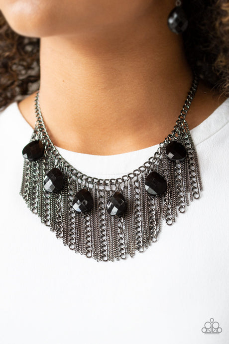 Paparazzi ~ Vixen Conviction ~ Black Necklace Set
