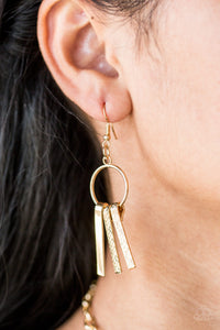 Paparazzi ~ Welcome To The Pack ~ Gold Necklace Set
