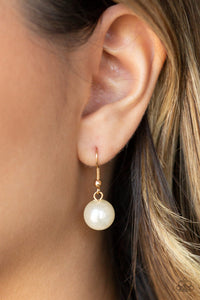 Paparazzi ~ Welcome To Wall Street ~ Gold Pearl Necklace Set