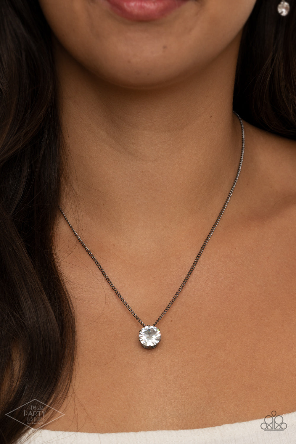 Paparazzi ~ What A Gem ~ Black Gunmetal Necklace Set (Life of the Party  Exclusive)